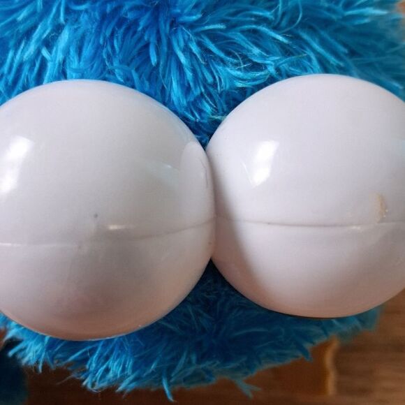 Sesame Street "Feed Me" Cookie Monster Talking Shaking Plush Toy 14" Tall - Picture 7 of 9